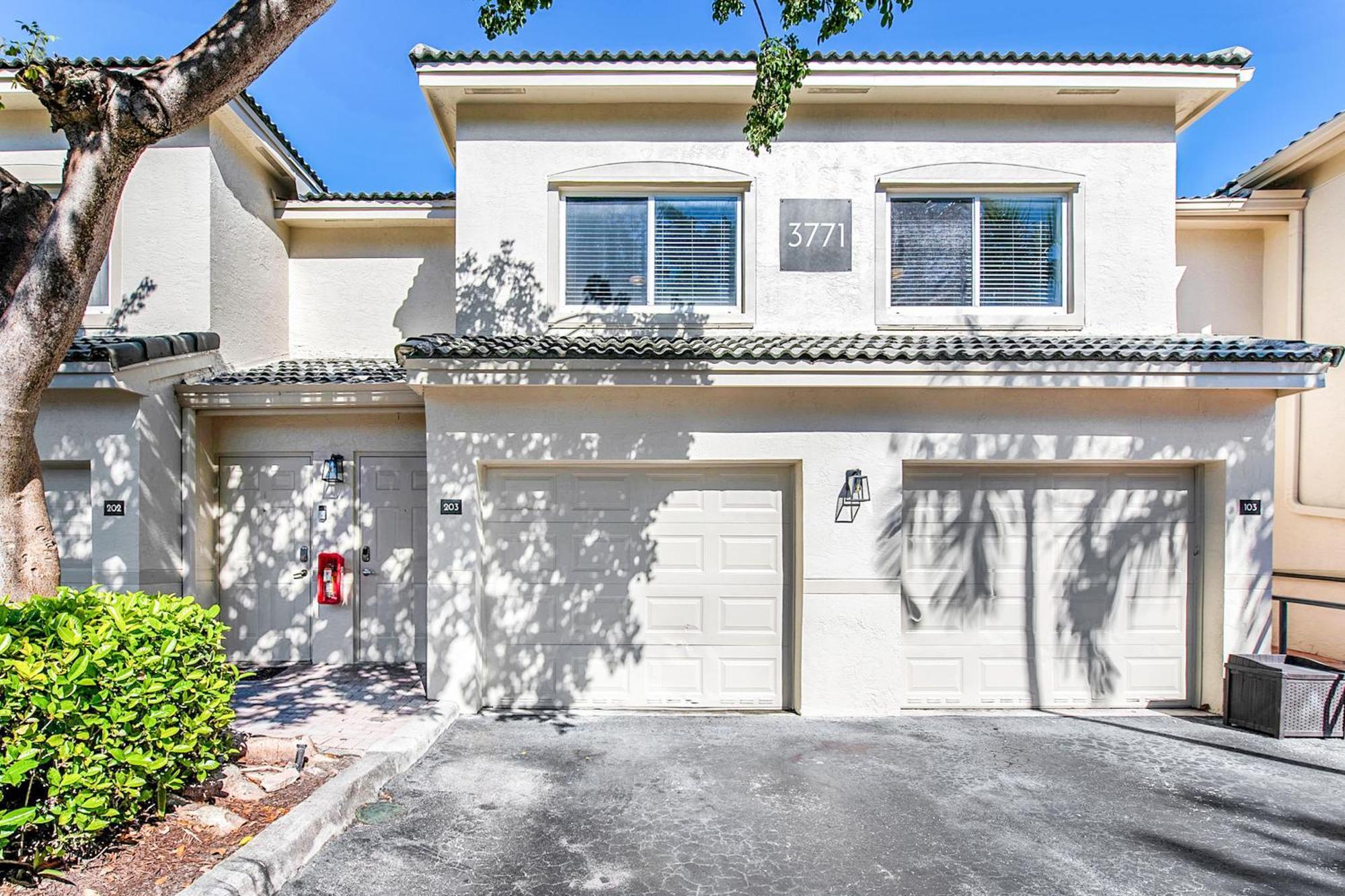 Stunning Centrally Located Apartments At New River Cove In South Florida フォート・ローダーデール エクステリア 写真