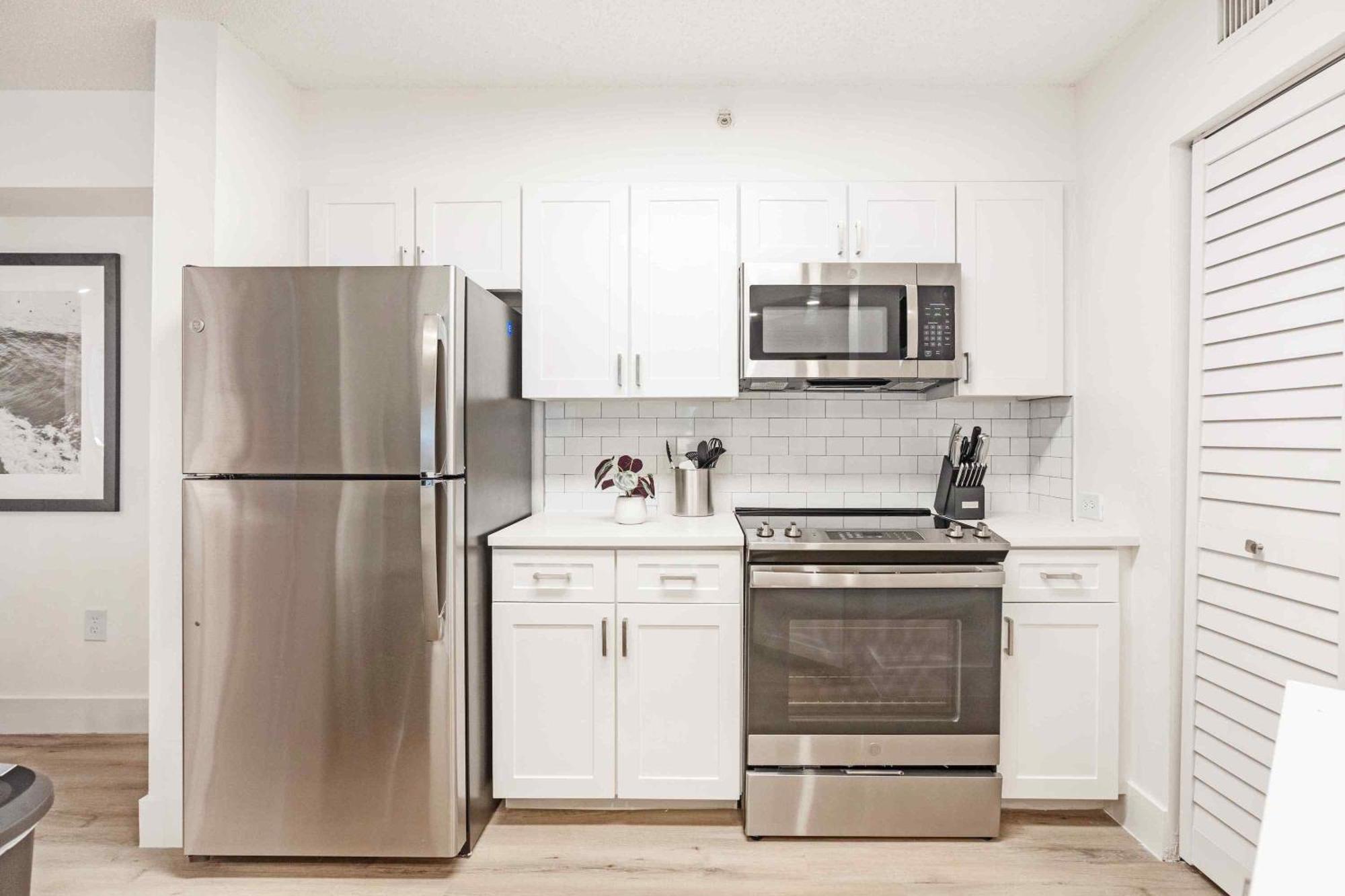 Stunning Centrally Located Apartments At New River Cove In South Florida フォート・ローダーデール エクステリア 写真